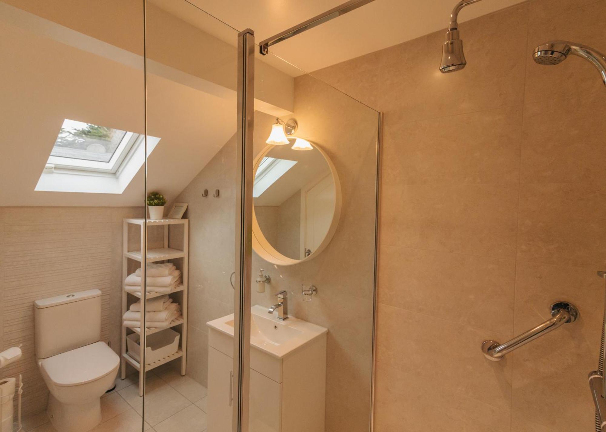 Mount Barker Guest house *